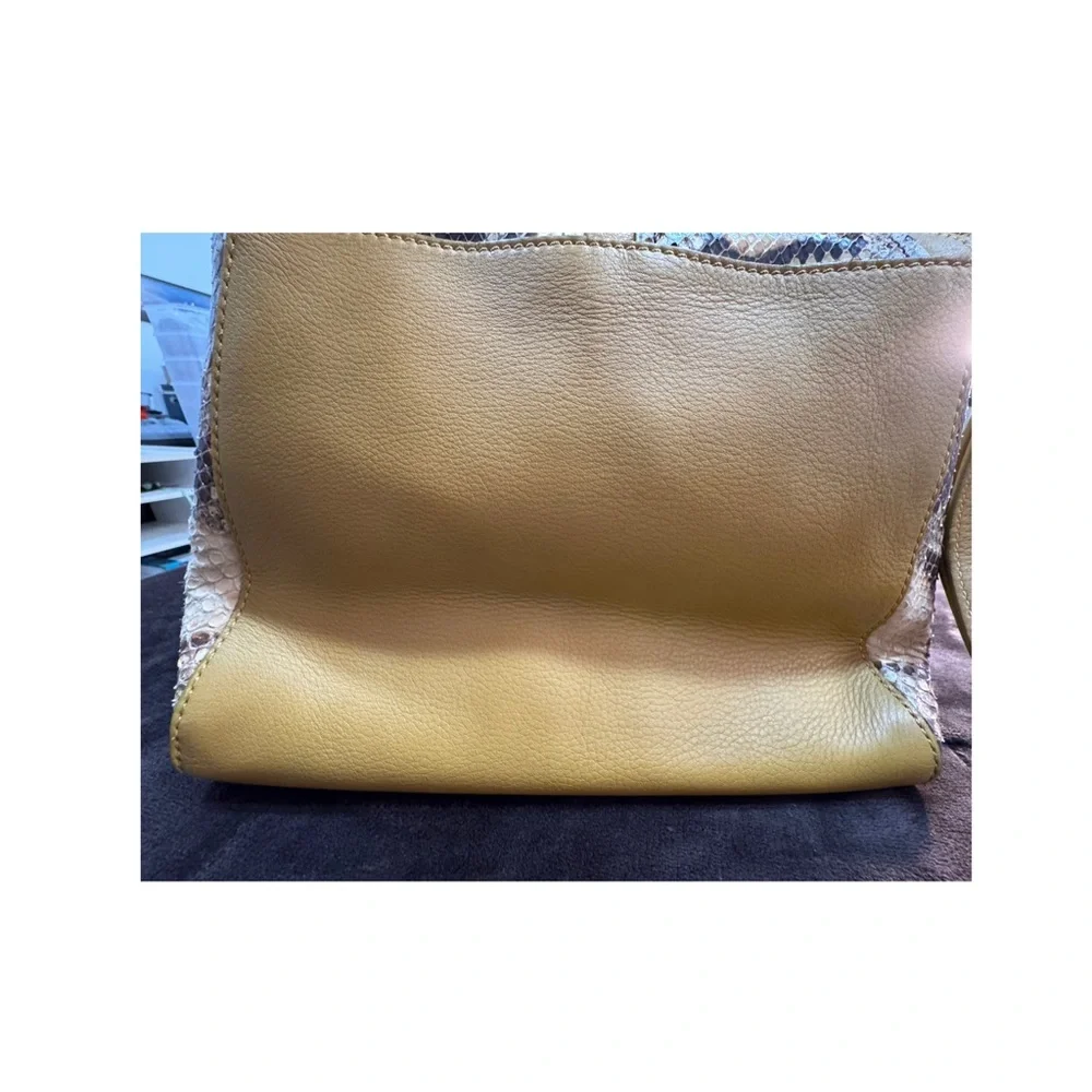 Authentic Fendi Python and Leather Shoulder Bag - Picture 7 of 12